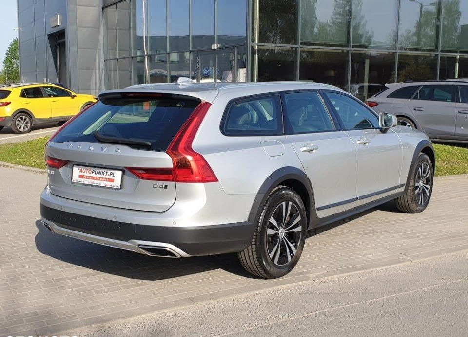 Volvo V90 Cross Country cena 139900 przebieg: 133555, rok produkcji 2020 z Kraków małe 211